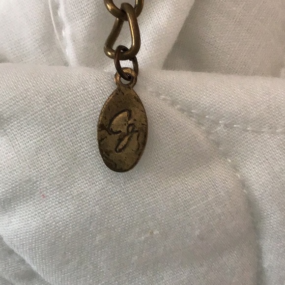 C G designs necklace and earrings - Picture 4 of 4